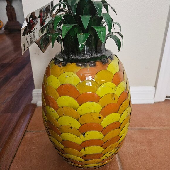 RARE THINK OUTSIDE PINEAPPLE HAND WELDED METAL ART WINE COOLER BEVERAGE HOLDER - Picture 2 of 16